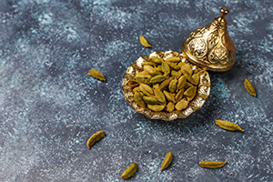 Cardamom (black & green Elaichi)